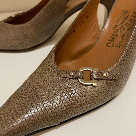 FERRAGAMO Women’s Heeled Sling Back with Gancini VINTAGE kitten heels designer - Picture 6 of 12